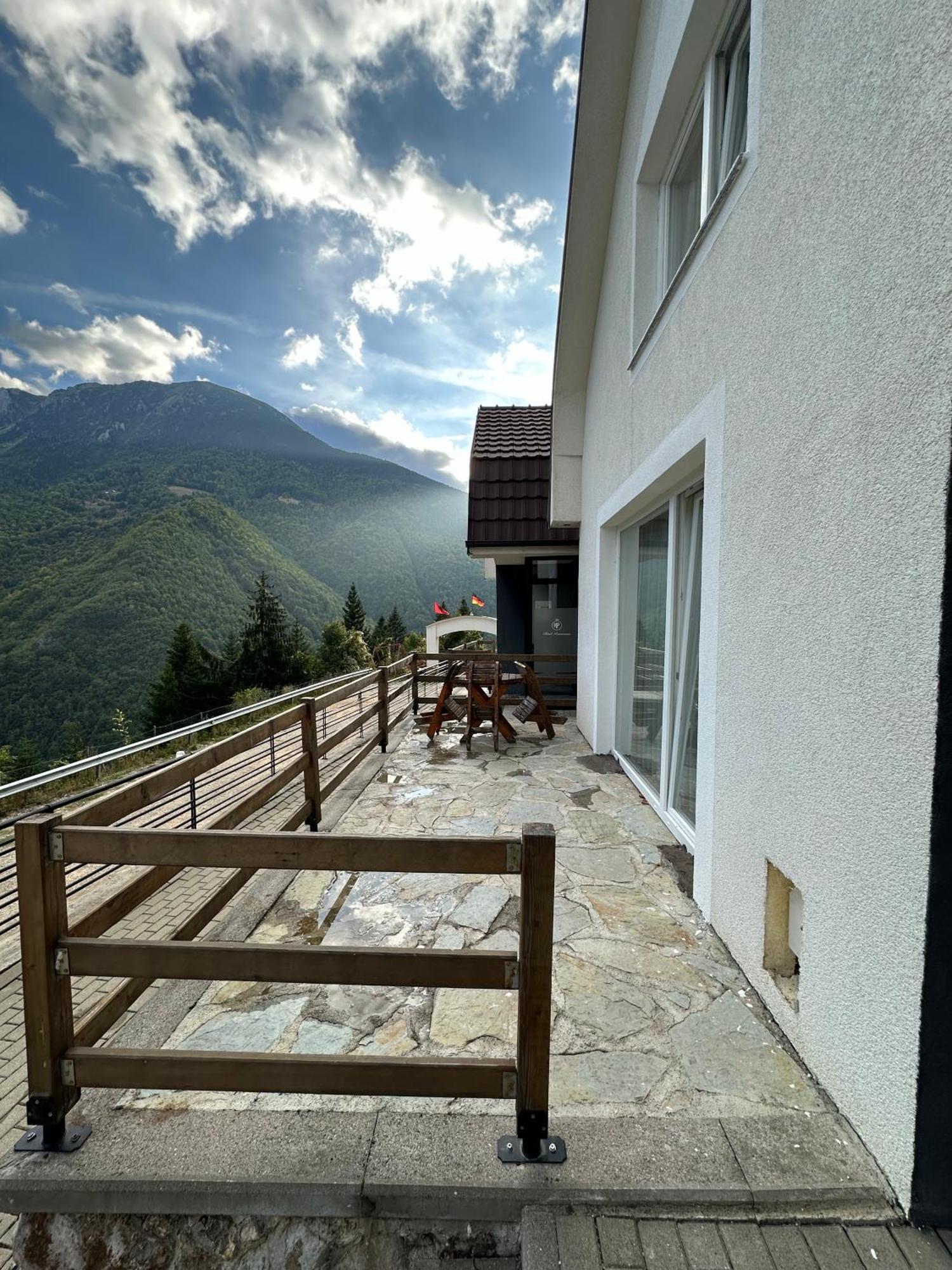 Hotel Panorama Rugove Peje Luaran gambar