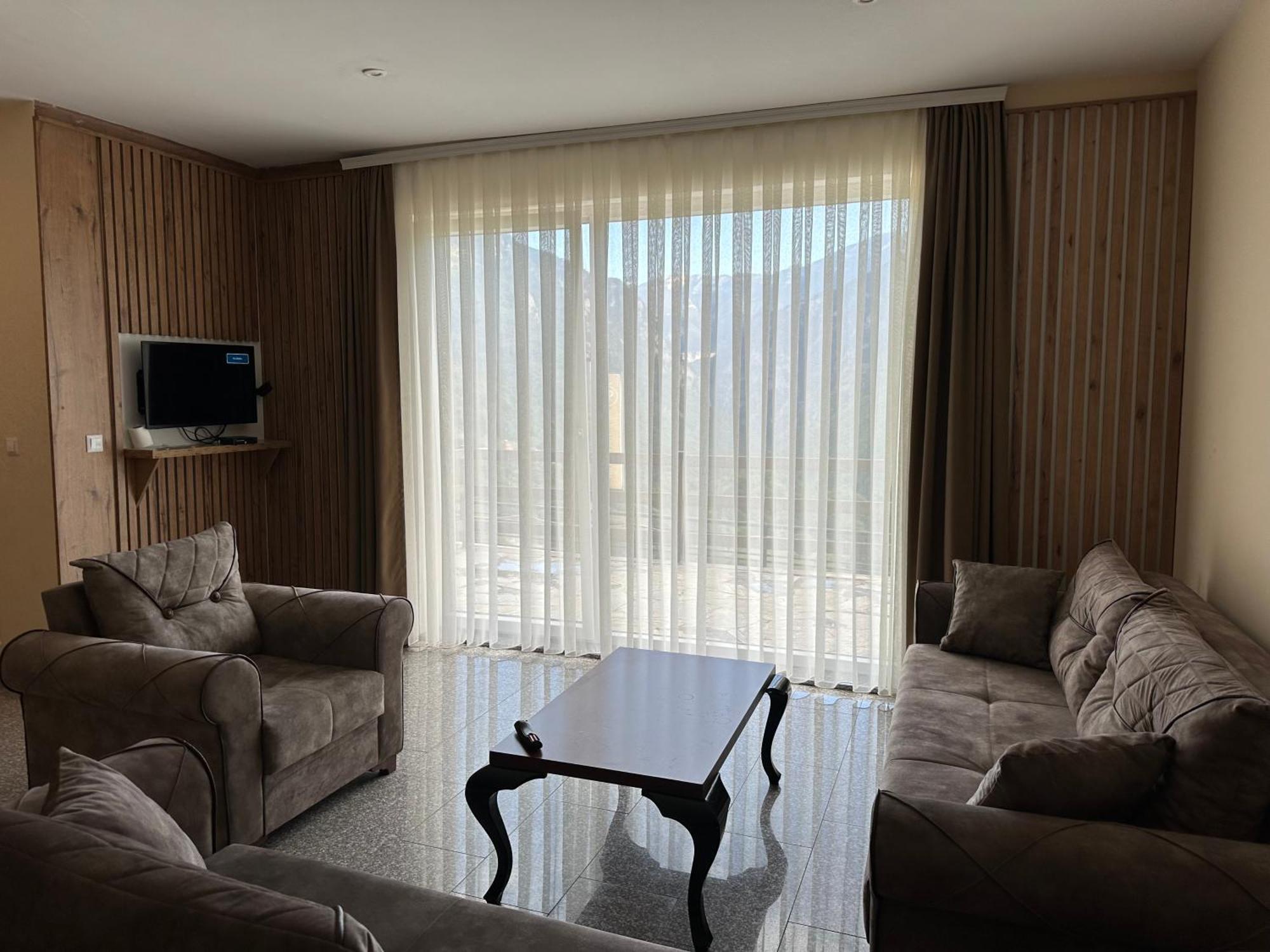 Hotel Panorama Rugove Peje Luaran gambar