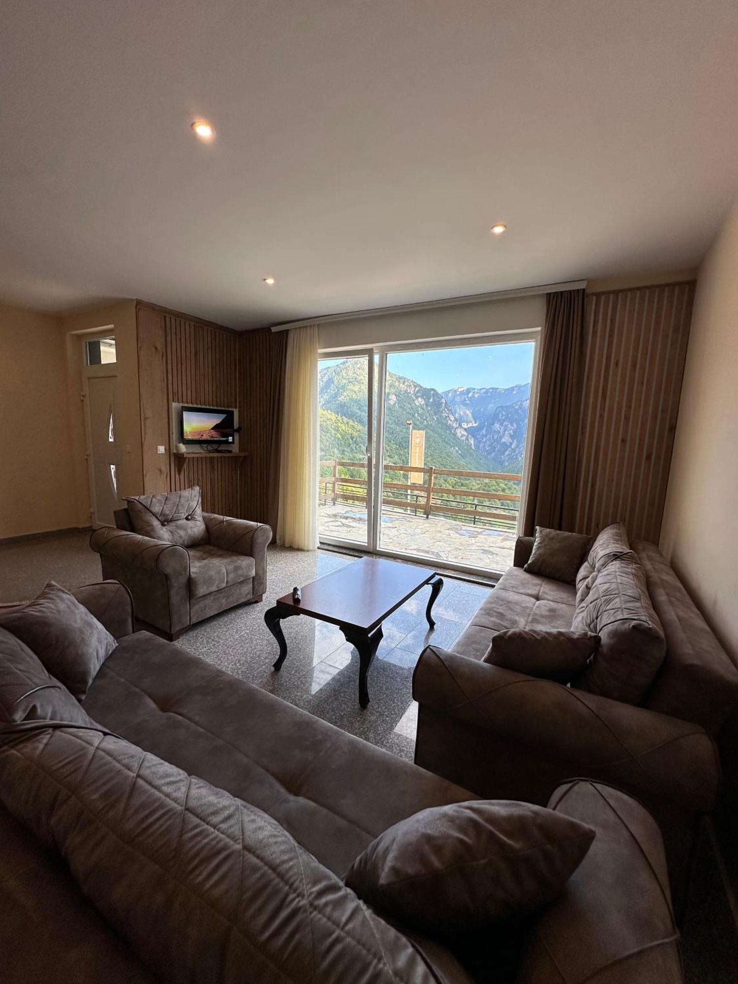 Hotel Panorama Rugove Peje Luaran gambar