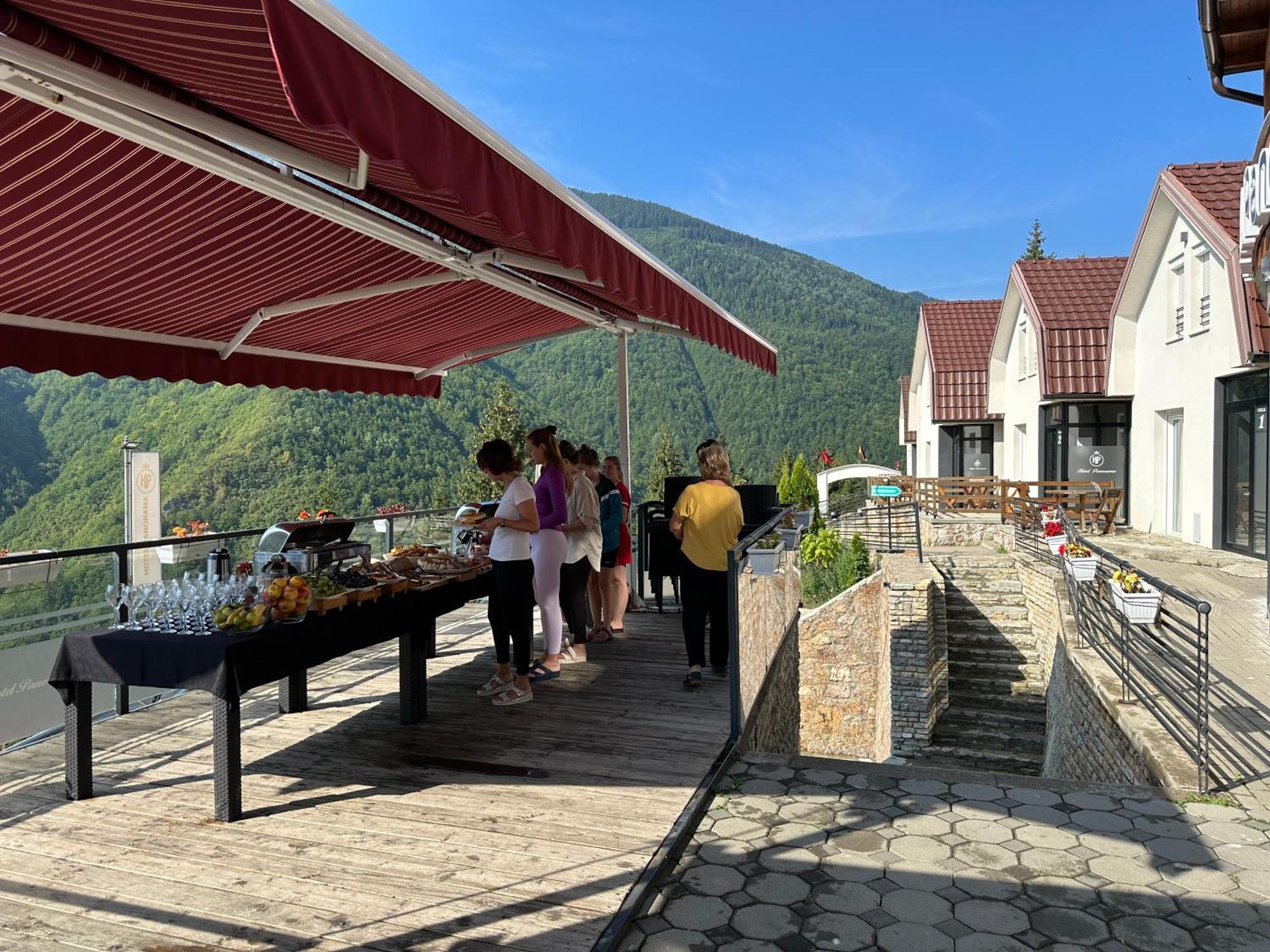 Hotel Panorama Rugove Peje Luaran gambar