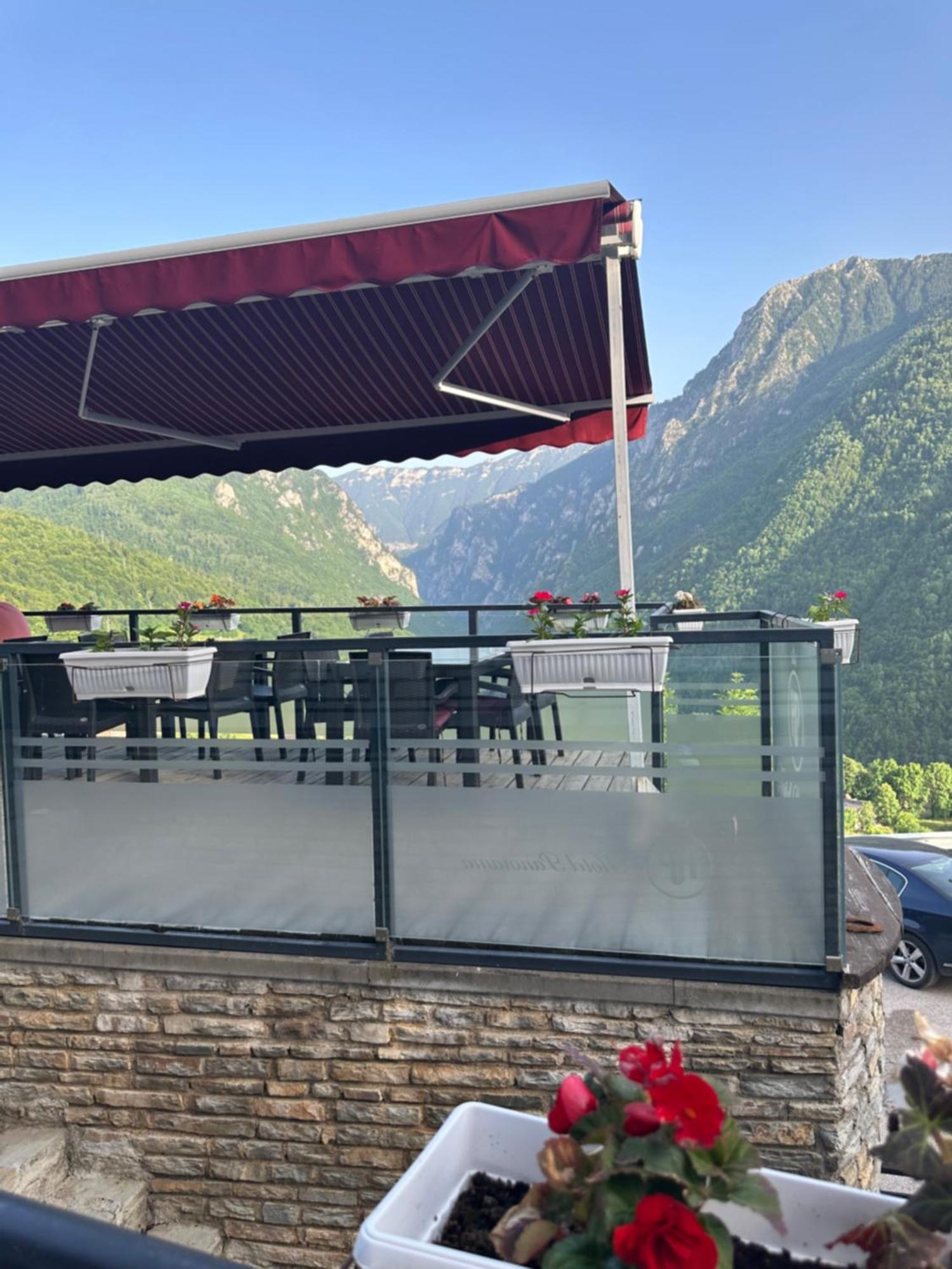 Hotel Panorama Rugove Peje Luaran gambar